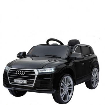 Macchina elettrica per bambini Audi Q5 12V con telecomando e display elettronico. Fuoristrada SUV elettrico colore nero per bambino con retromarcia e radiocomando.