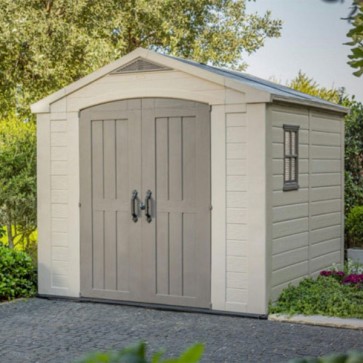 Casetta Keter da giardino tortora in resina. Casette in polipropilene rinforzato, robusta e ideale per riporre attrezzi e per qualsiasi esigenza in giardino.