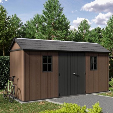 Casetta Keter da giardino con pannelli evotech e finestre frontali. Casette con rifinura effetto legno naturale, robusta e ideale per riporre qualsiasi attrezzo da giardino.