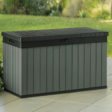 Box Keter da giardino verde in resina. Baule porta attrezzi rinforzato, ideale per riporre accessori per la piscina o per qualsiasi esigenza in giardino.