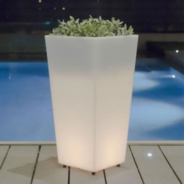 Vaso luminoso a led solare in polietilene bianco per esterno da giardino. Vasi luminosi a batteria senza fili da interno con telecomando e sensore crepuscolare