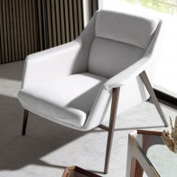 Poltrona in tessuto bianco