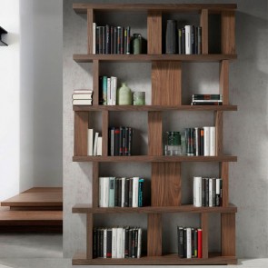 Libreria soggiorno casa in legno. Librerie salone classiche in noce, ideale anche per l'ufficio