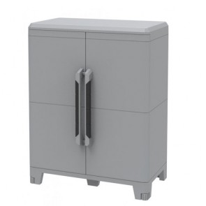 Armadio Terry da esterno con ripiano modulare e piedini regolabili in altezza. Armadietto multiuso da giardino in resina antiurto e cerniere antivento in metallo, misure 78x43x101h cm.
