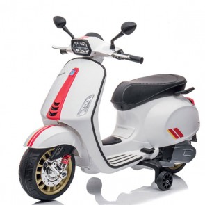 Vespa per bambini elettrica Piaggio bianca con batteria 12 volt, scooter elettrico per bambino con rotelle e sedile.