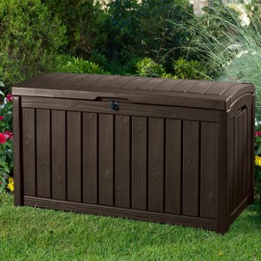 Box Keter da giardino in resina marrone. Baule porta attrezzi rinforzato, ideale per riporre accessori per la piscina o per qualsiasi esigenza in giardino.