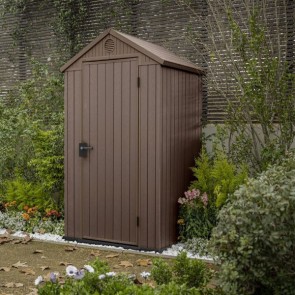 Casetta Keter da giardino con pannelli evotech. Casette effetto legno naturale ideale per riporre attrezzi e per qualsiasi esigenza in giardino.