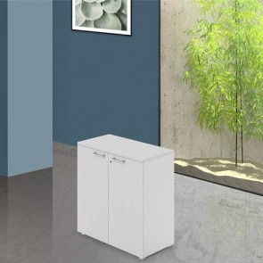 Armadio ufficio in legno bianco con serratura. Armadietto multiuso a 2 ante bianche con ripiani, dimensioni 90x45x87 cm.