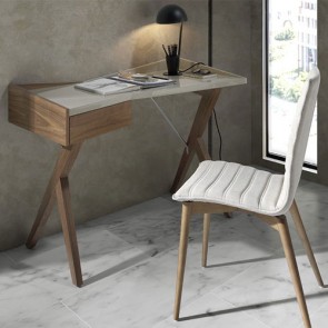 Scrivania per Pc Angel Cerdà, scrivanie da ufficio in legno di noce e piano laccato grigio perla.